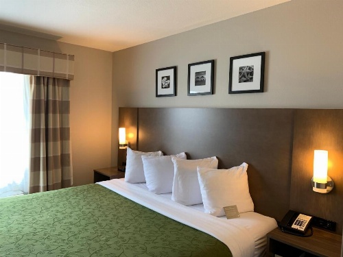 Country Inn & Suites by Radisson, Kenosha, WI image 14