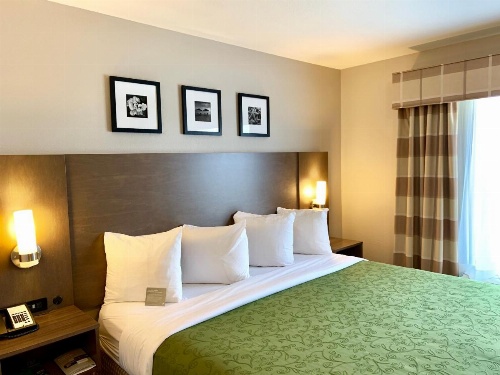 Country Inn & Suites by Radisson, Kenosha, WI image 15