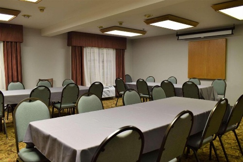 Country Inn & Suites by Radisson, Kenosha, WI image 29