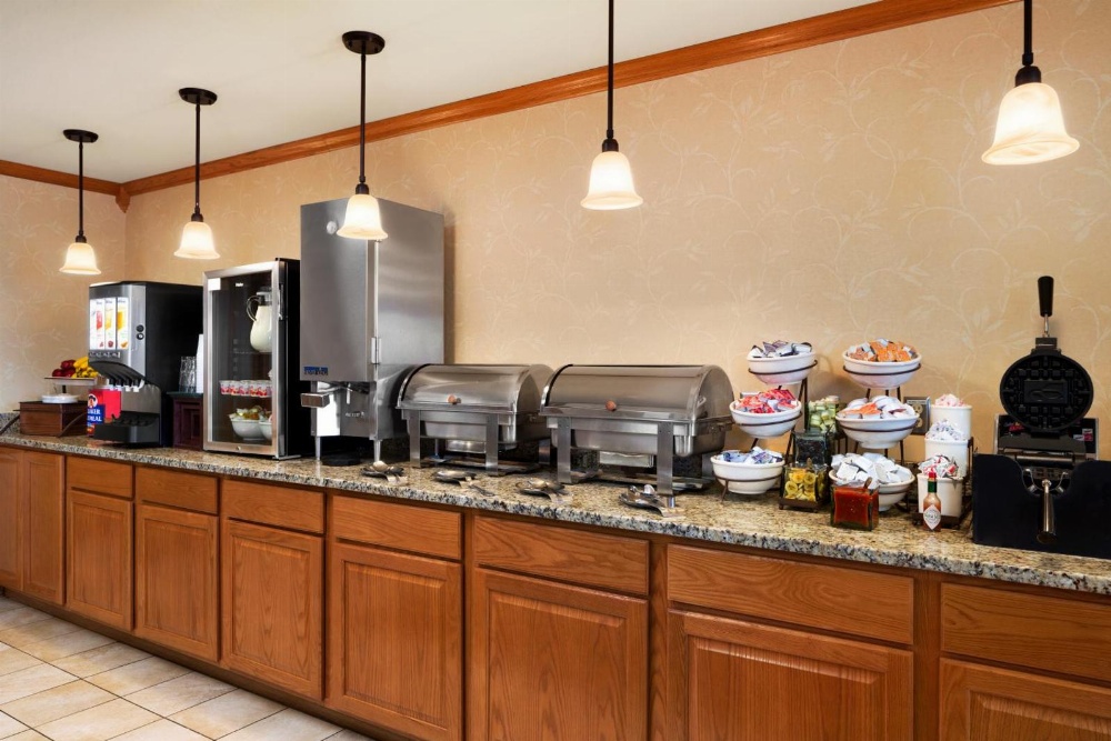 Country Inn & Suites by Radisson, Kenosha, WI Main image