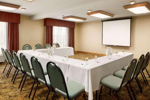Country Inn & Suites by Radisson, Kenosha, WI image 30