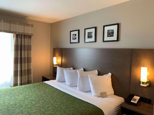 Country Inn & Suites by Radisson, Kenosha, WI image 40